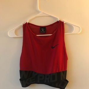 Nike Crop Top